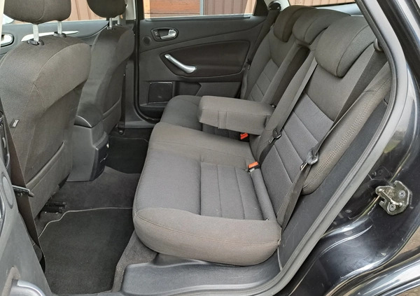 Ford Mondeo cena 21700 przebieg: 178200, rok produkcji 2008 z Września małe 742